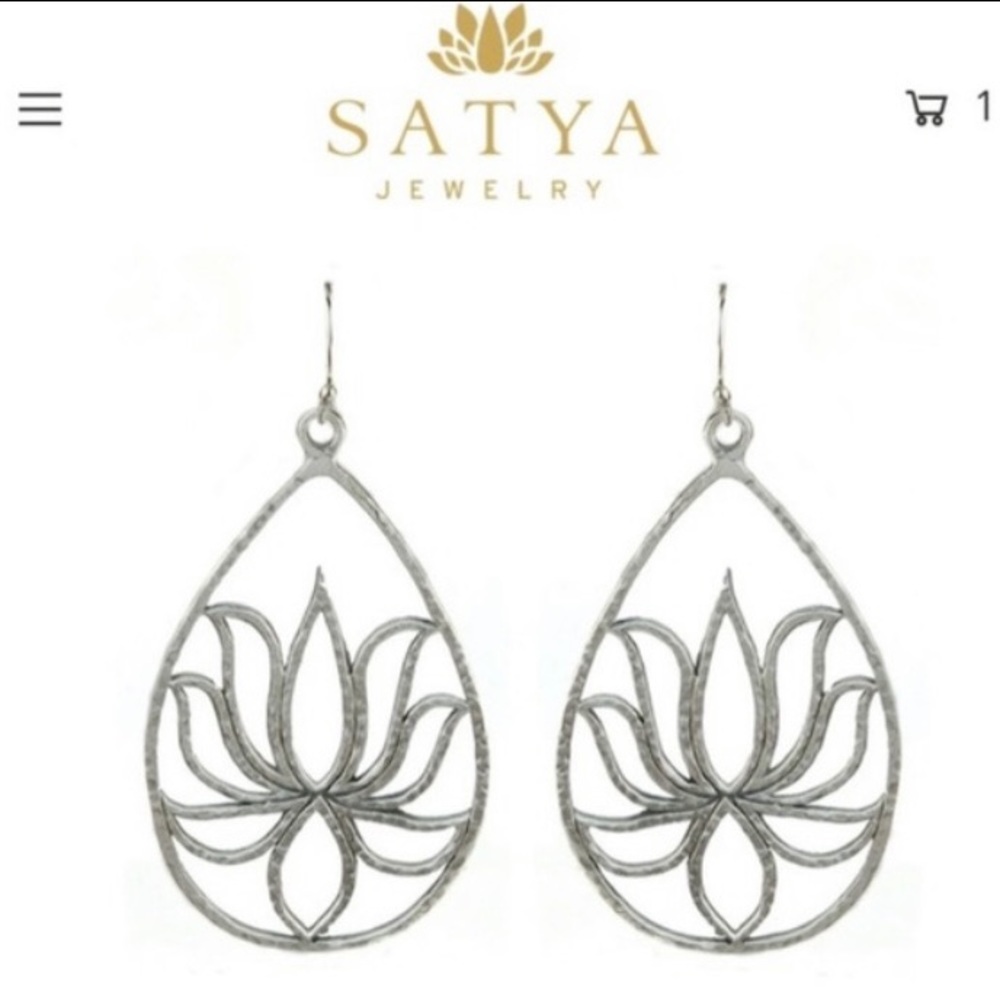 Satya Jewelry Sterling Silver Teardrop Lotus Earrings, Like New